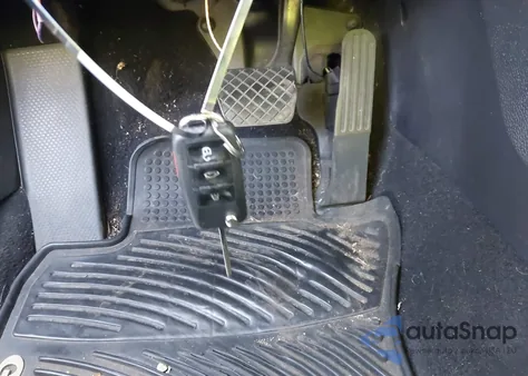 2011 Volkswagen Golf 2.5L 4-Door from USA, damaged, VIN WVWDA7AJ8BW323386